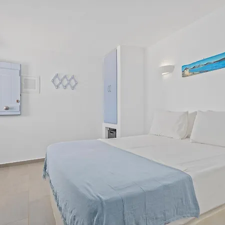 Petros Guest house *