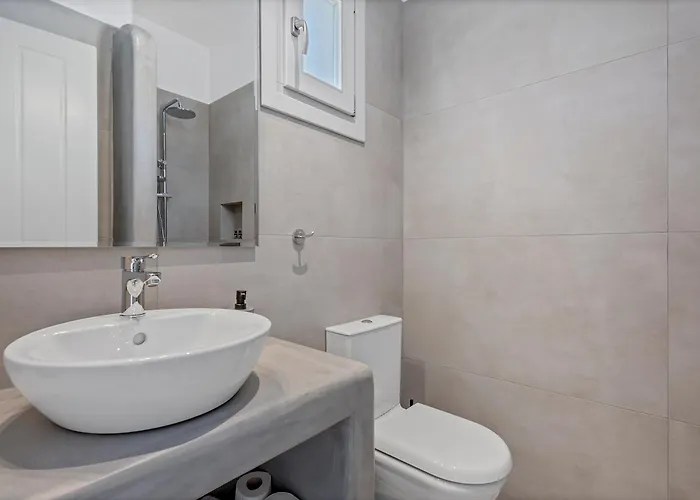 Petros 4* Koufonisia